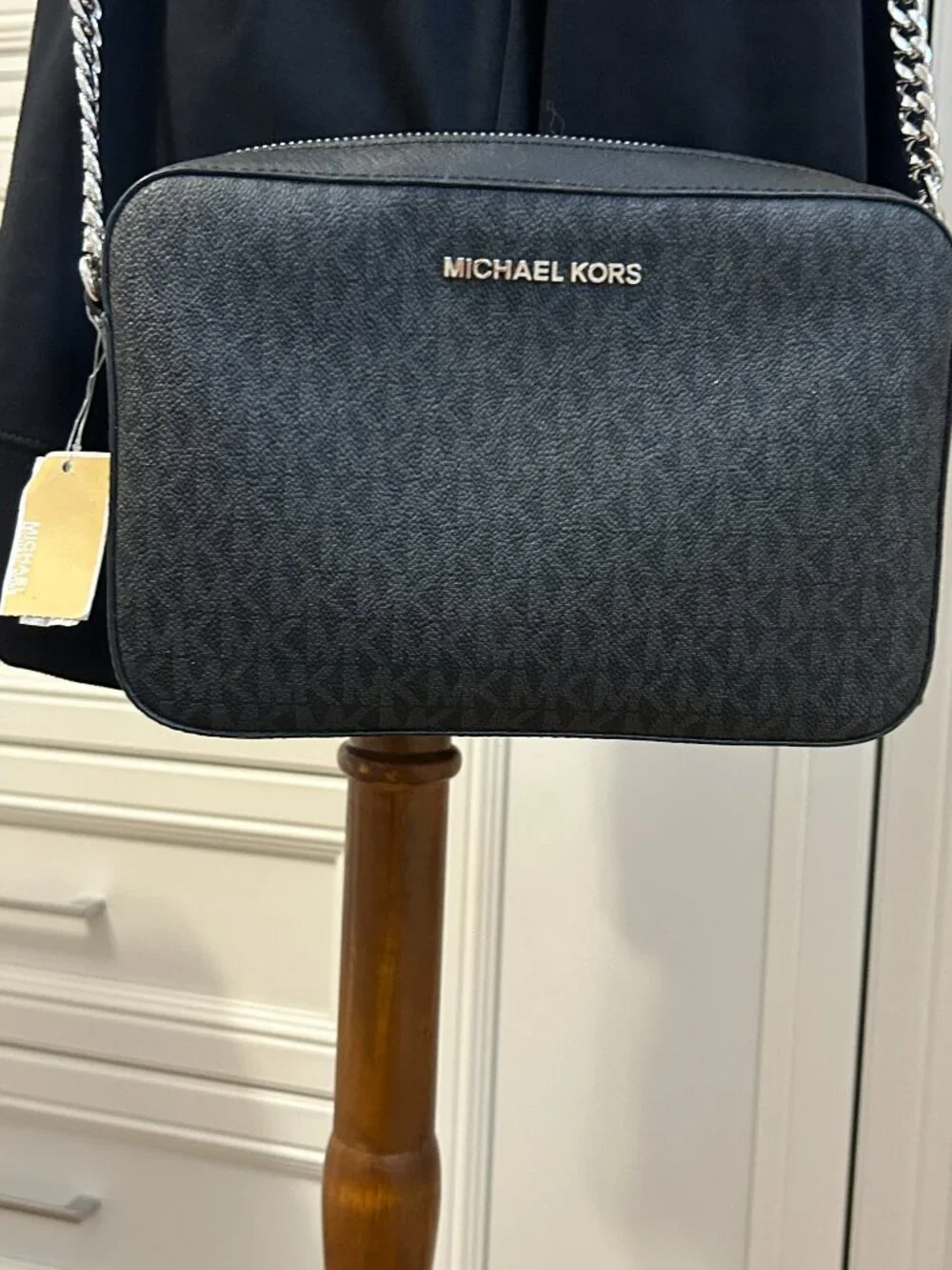 Michael Kors Large East West Crossbody-Black Signature - Picture 8 of 15
